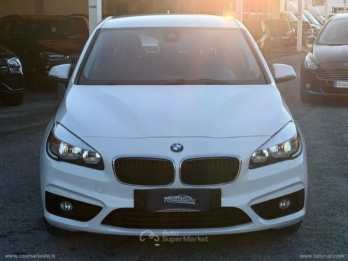 Usado BMW 218 Active Tourer Luxury Line 150 CV (110 kW) 2015 Blanco Monovolumen