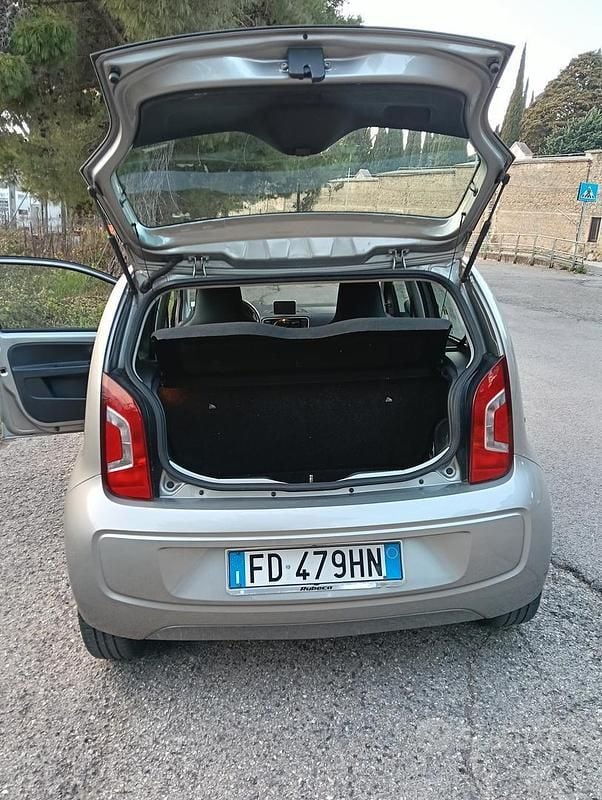 Usata VW up! 2016 Grigio Utilitaria