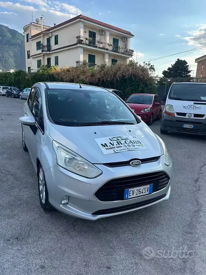 Usata Ford B-MAX Business Edition 105 CV (77 kW) 2014 Grigio Monovolume