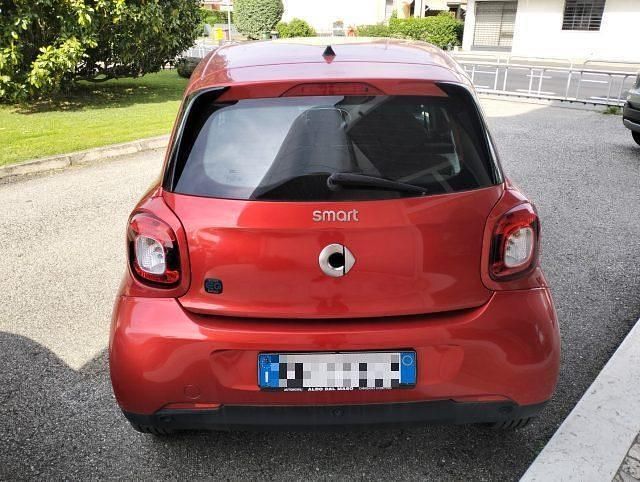 Usata Smart ForFour Electric Drive Passion 41 kW (56 CV) 2021 Rosso Berlina