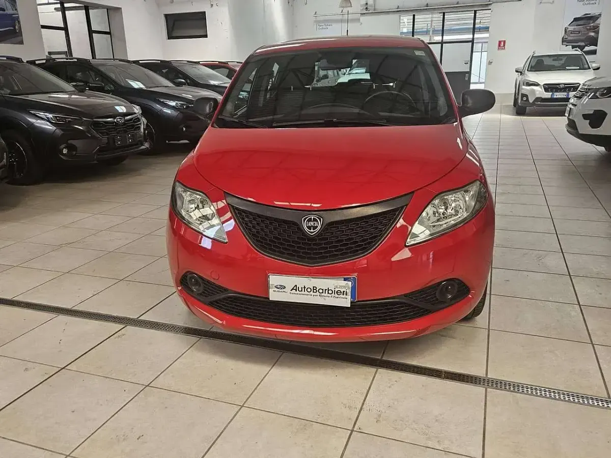 Usata Lancia Ypsilon S 69 CV (50 kW) 2018 Rosso Utilitaria