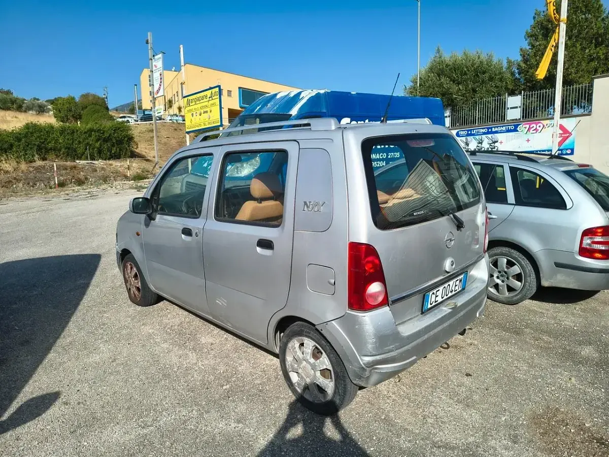 Usata Opel Agila Comfort 75 CV (55 kW) 2003 Monovolume