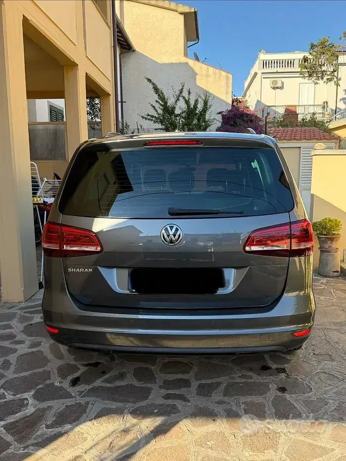 Usata VW Sharan 150 CV (110 kW) 2019 Grigio Monovolume