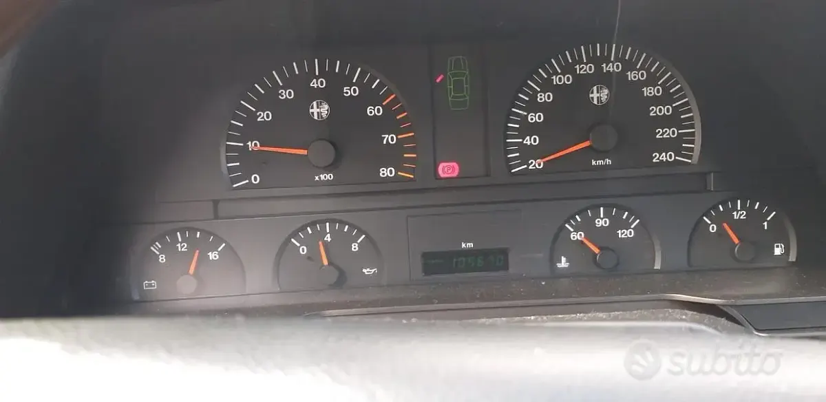 Usata Alfa Romeo 164 144 CV (105 kW) 1997 Rosso Berlina