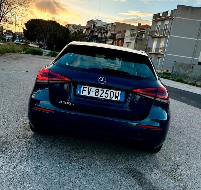 Usata Mercedes A180 2019 Blu Berlina