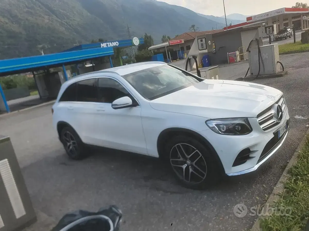 Usata Mercedes GLC220 194 CV (142 kW) 2019 Bianco SUV