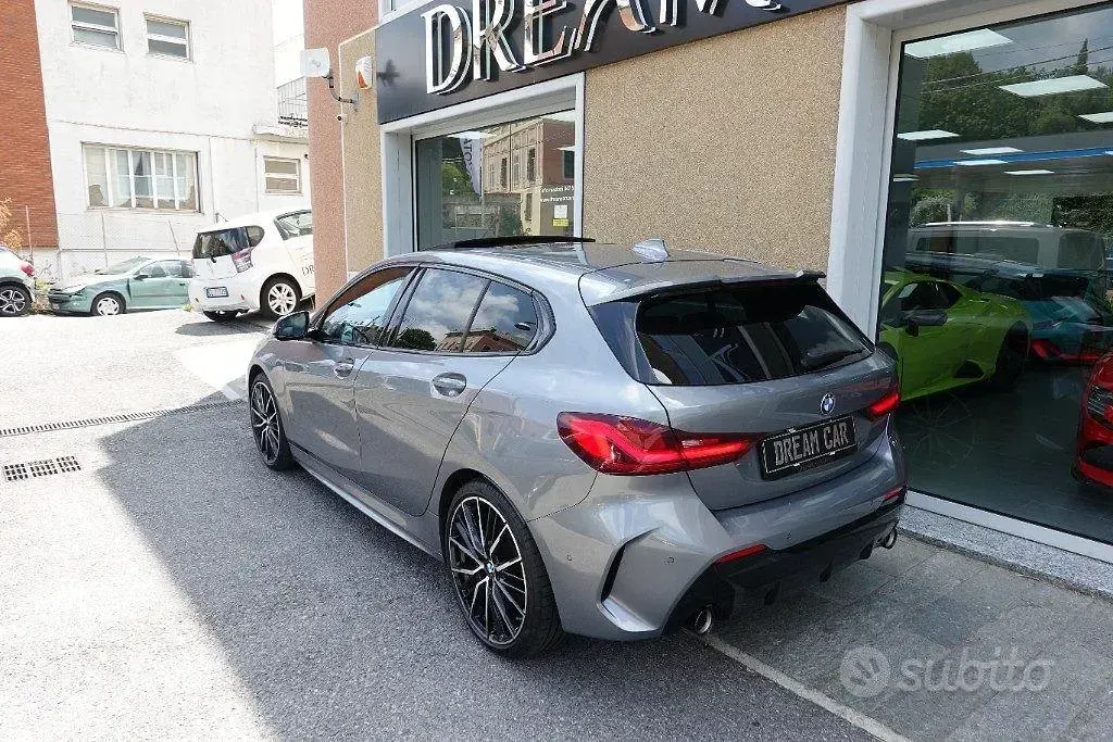 Usata BMW 120 M Sport 190 CV (139 kW) 2022 Grigio Berlina