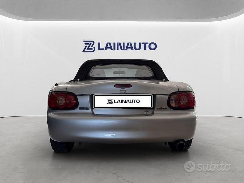 Usata Mazda MX5 110 CV (80 kW) 2003 Other Cabrio