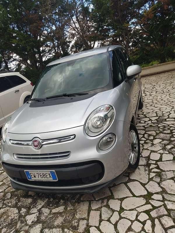 Usata 2014 Fiat 500L Living Monovolume | 5600 € (Ottimo prezzo) - Immagine 1/4