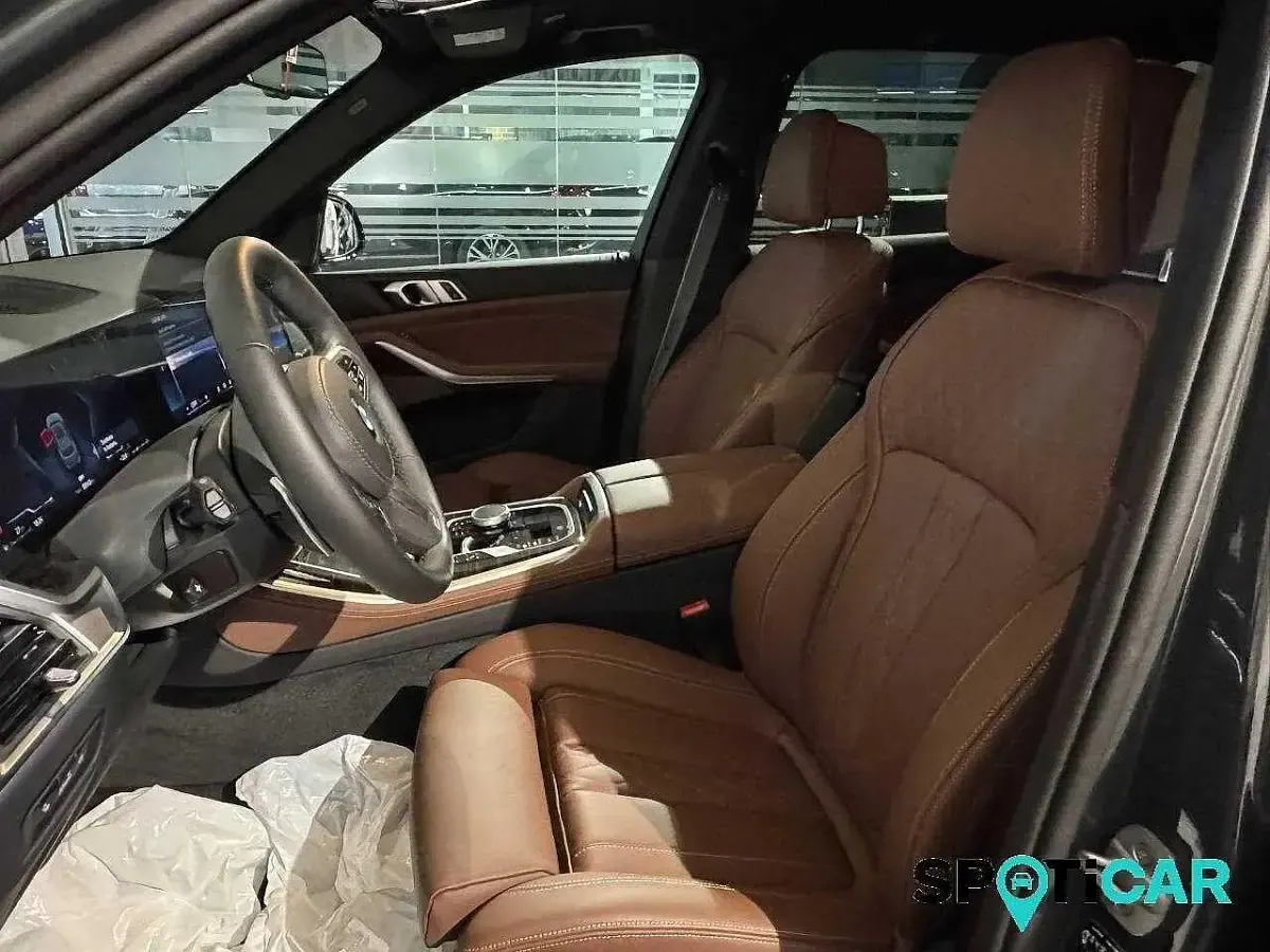Usata BMW X5 M Sport 490 CV (360 kW) 2024 Grigio SUV
