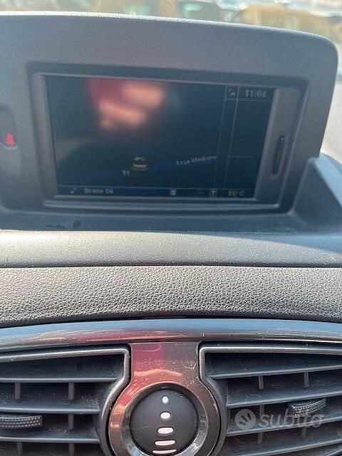 Usata Renault Clio II 75 CV (55 kW) 2011 Grigio Berlina