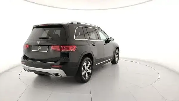 Usata Mercedes GLB200 150 CV (110 kW) 2021 Nero SUV