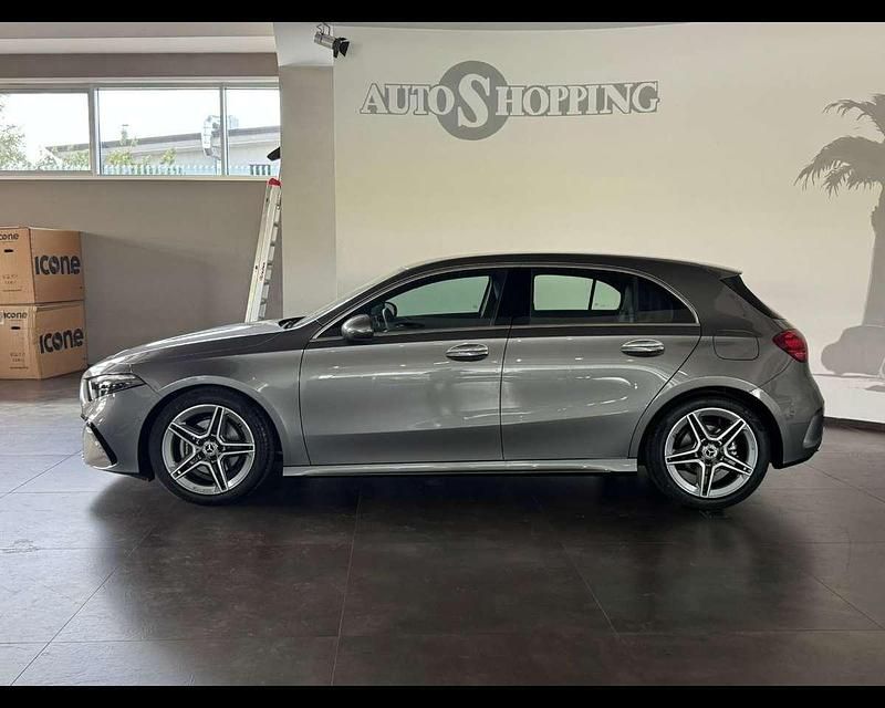 Usata Mercedes A200 AMG Line Premium 150 CV (110 kW) 2024 Grigio Utilitaria