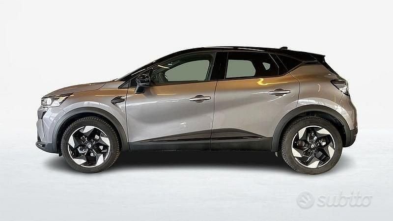Usata Renault Captur Techno 90 CV (66 kW) 2025 Grigio chiaro SUV
