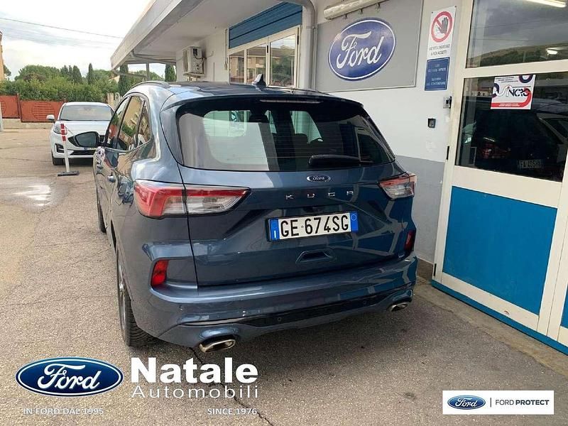 Usata Ford Kuga ST-Line 120 CV (88 kW) 2021 Blue metallic SUV