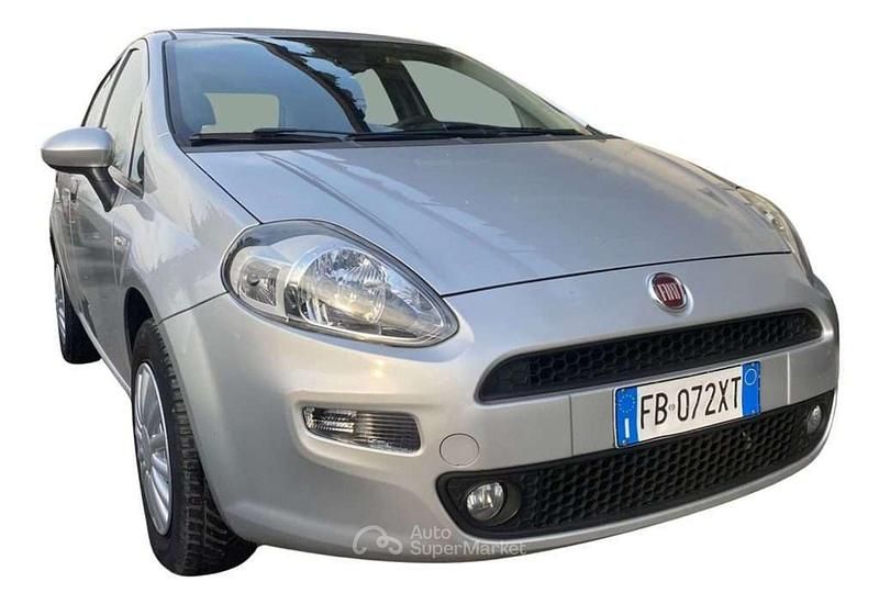 Usata Fiat Punto Street 77 CV (56 kW) 2015 Grigio Berlina