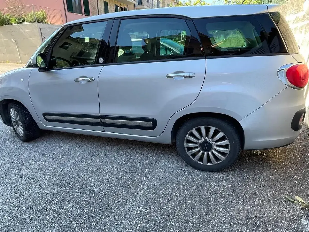 Usata Fiat 500L Living 105 CV (77 kW) 2013 Grigio Monovolume