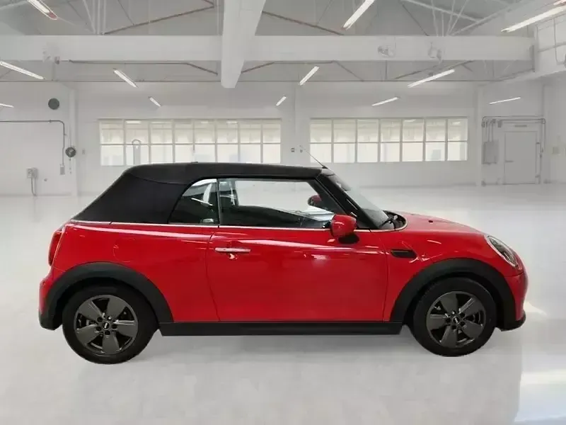 Usata Mini Cooper Cabriolet Classic 135 CV (99 kW) 2023 Cabrio