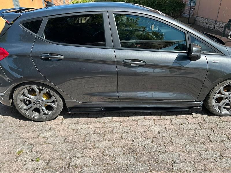 Usata Ford Fiesta ST-Line 95 CV (69 kW) 2021 Grigio Utilitaria