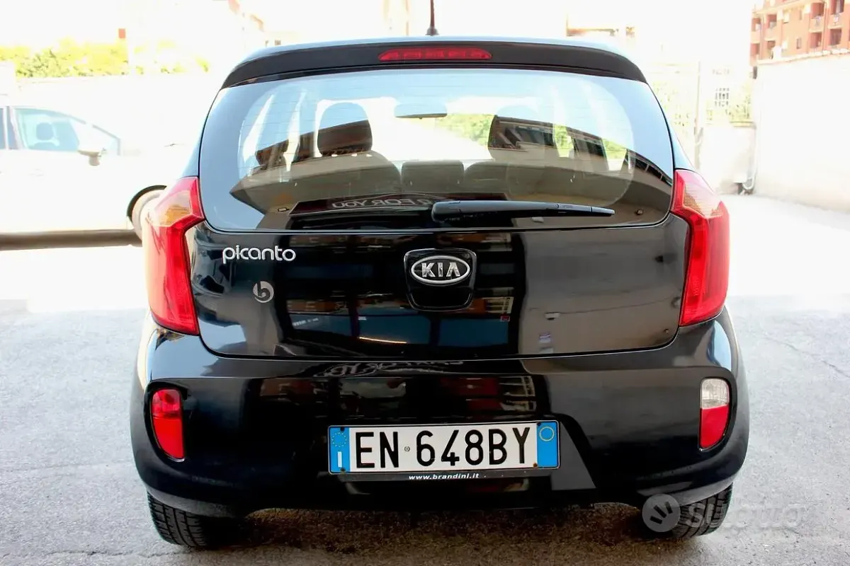 Usata Kia Picanto 69 CV (50 kW) 2012 Nero Utilitaria