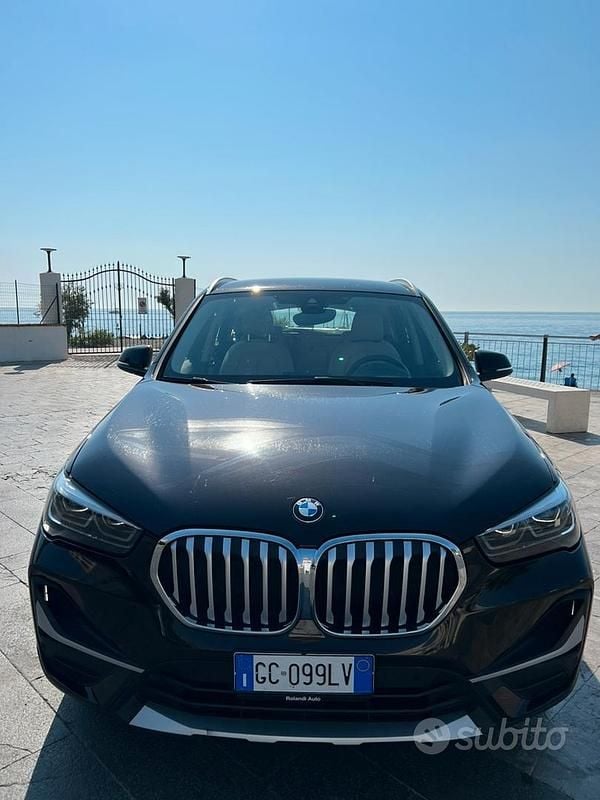 Marrone Usata 2021 BMW X1 Efficient Dynamics SUV | 20.900 € (Buon prezzo) - Immagine 1/4