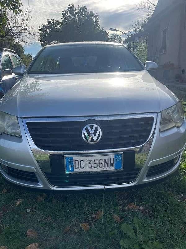 Usata VW Passat Highline 140 CV (102 kW) 2006 Grigio Station wagon