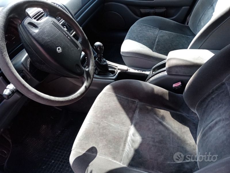 Usata Renault Laguna 93 CV (68 kW) 1997 Station wagon