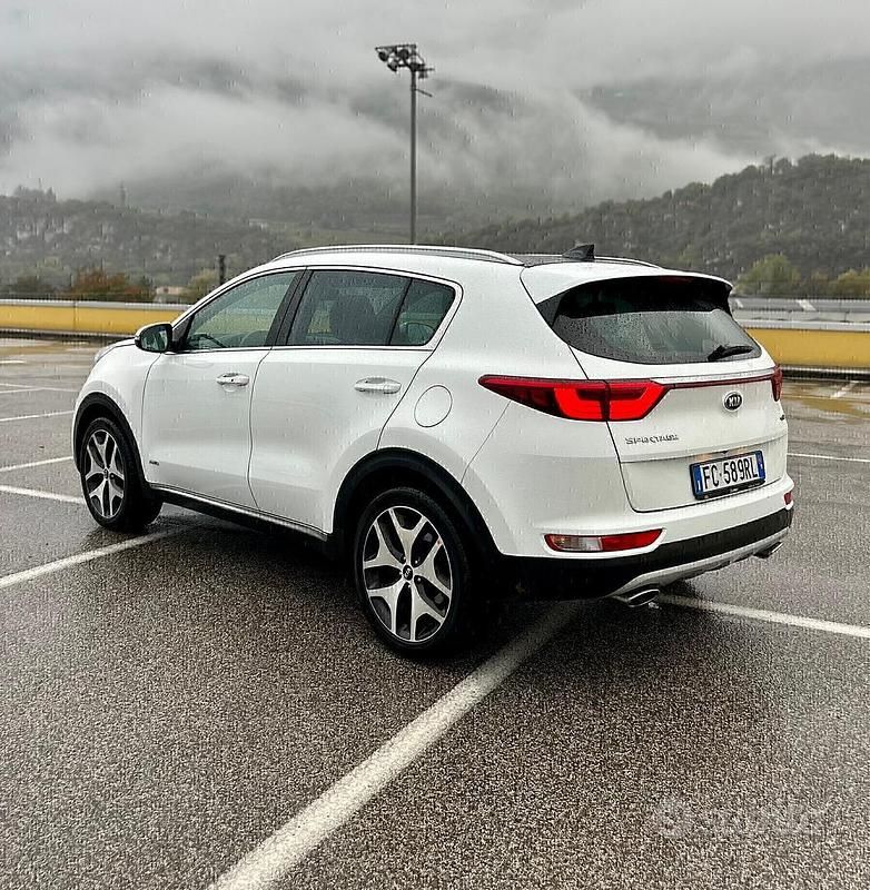 Usata Kia Sportage GT-Line 185 CV (136 kW) 2016 Bianco SUV