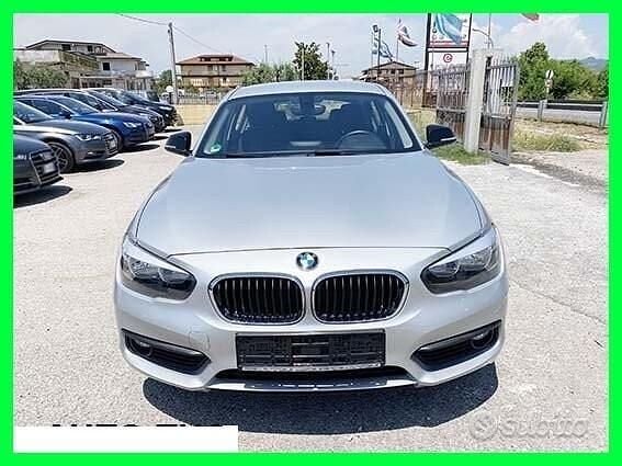 Usata BMW 118 Sport Line 150 CV (110 kW) 2016 Grigio Utilitaria