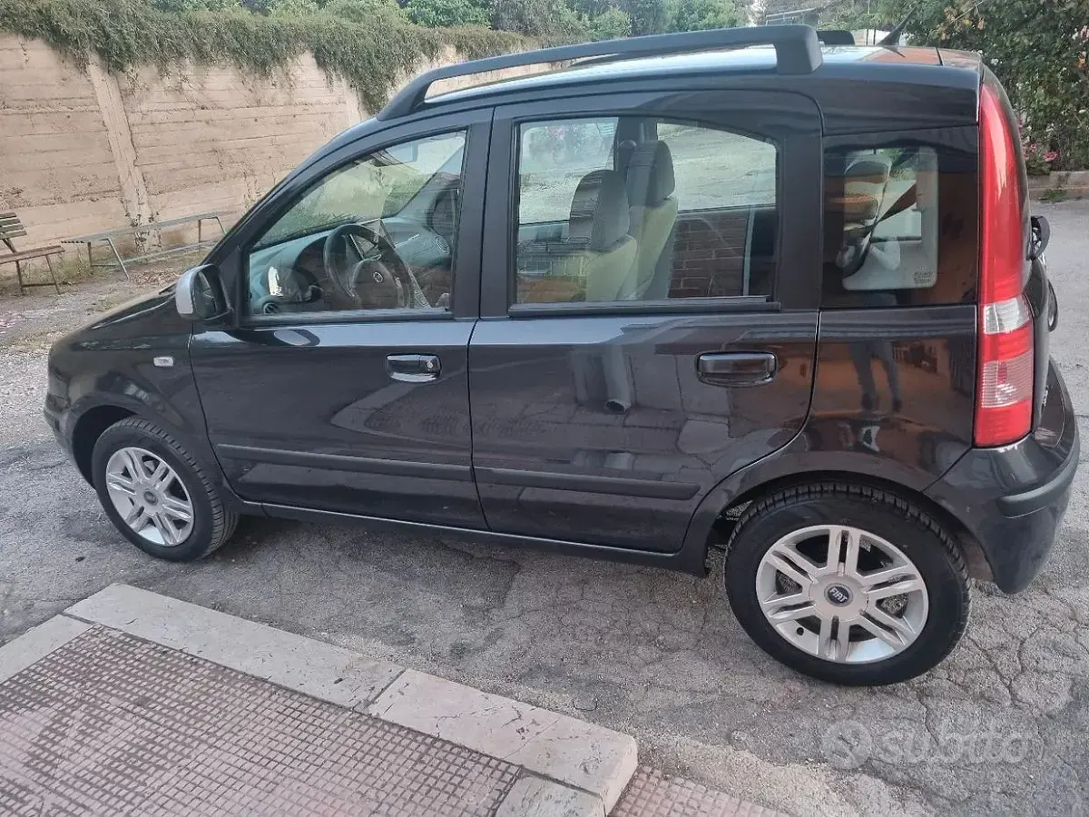 Usata Fiat Panda 80 CV (58 kW) 2004 Nero Utilitaria