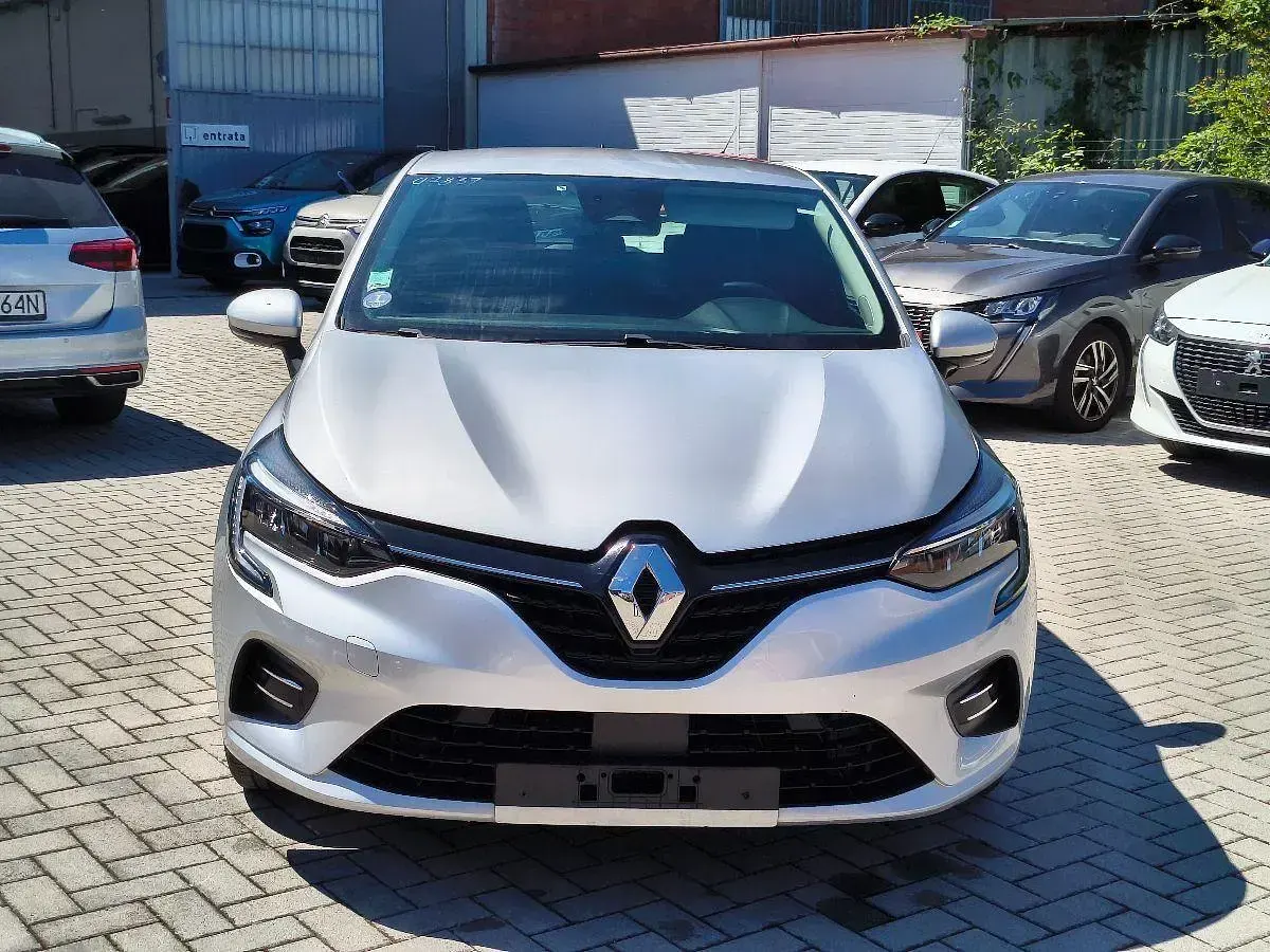 Usata Renault Clio V Zen 91 CV (66 kW) 2021 Argento Utilitaria