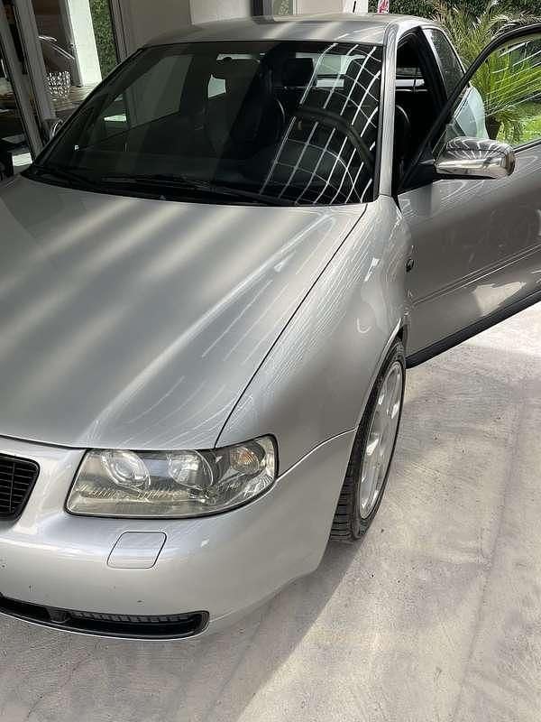 Usata Audi S3 209 CV (153 kW) 1999 Grigio Utilitaria