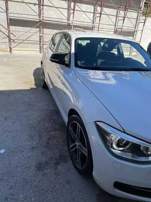 Usata BMW 118 Sport Line 143 CV (105 kW) 2014 Utilitaria