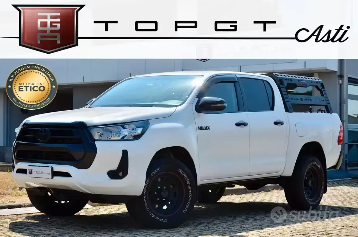 Usata Toyota HiLux Lounge 150 CV (110 kW) 2024 Bianco Pick-up