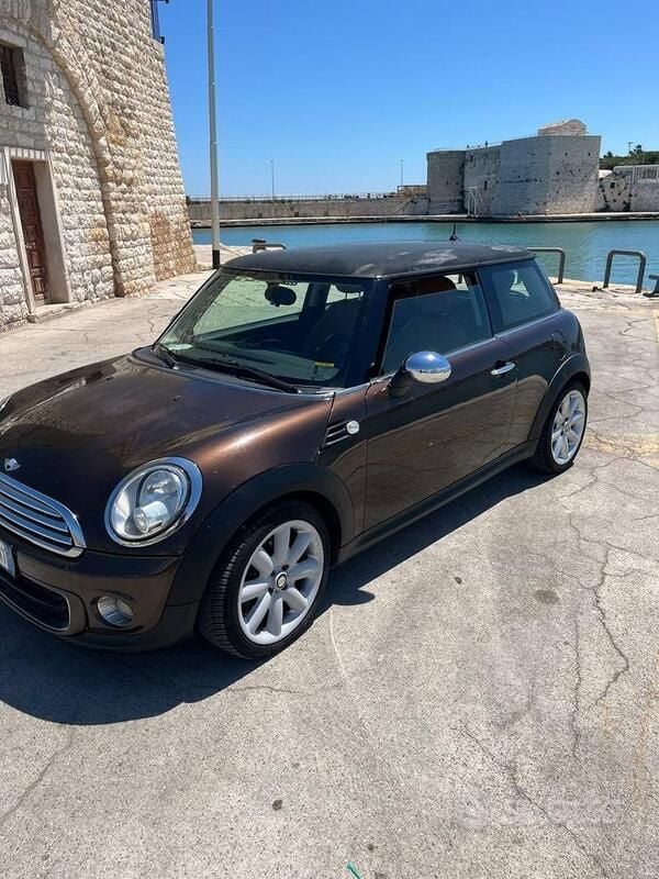 Usata Mini Cooper 2011 Marrone Utilitaria