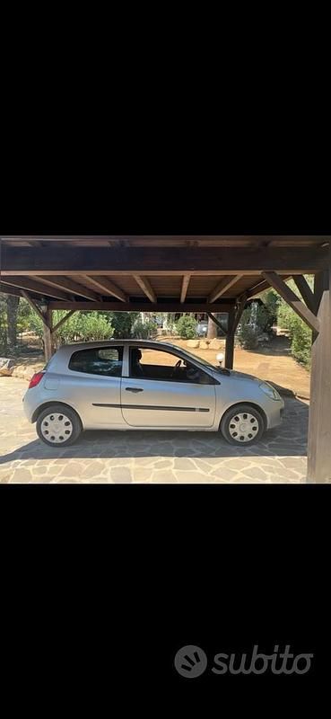 Usata Renault Clio II 2006 Utilitaria