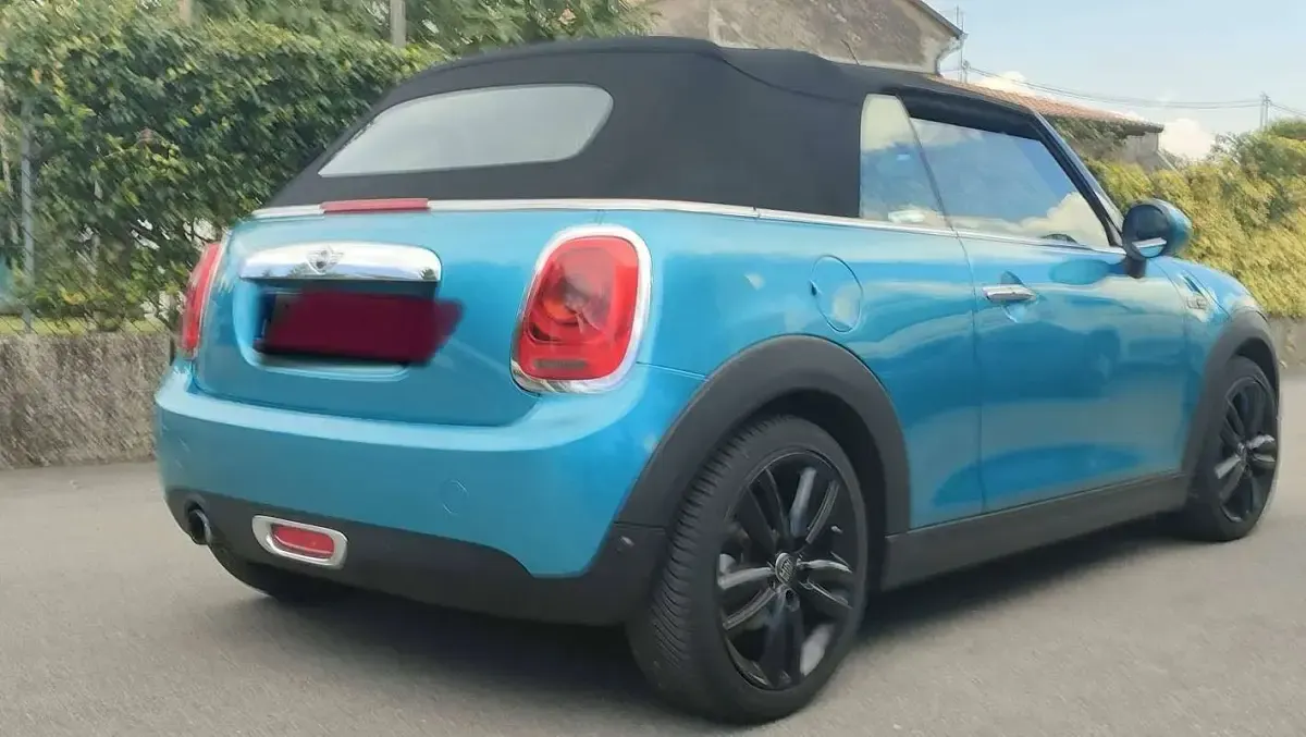 Usata Mini One Cabriolet 102 CV (75 kW) 2016 Blu/azzurro Cabrio