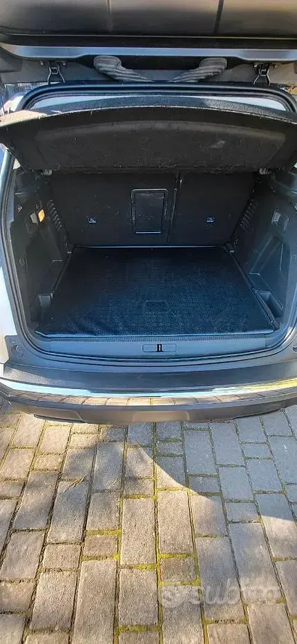 Usata Peugeot 3008 131 CV (96 kW) 2018 Bianco SUV