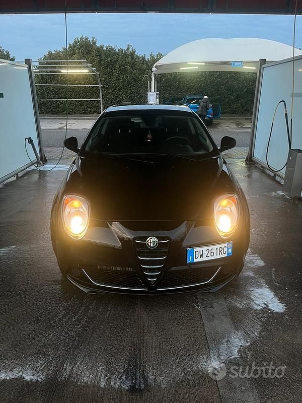 Usata Alfa Romeo MiTo Distinctive 78 CV (57 kW) 2009 Nero Utilitaria