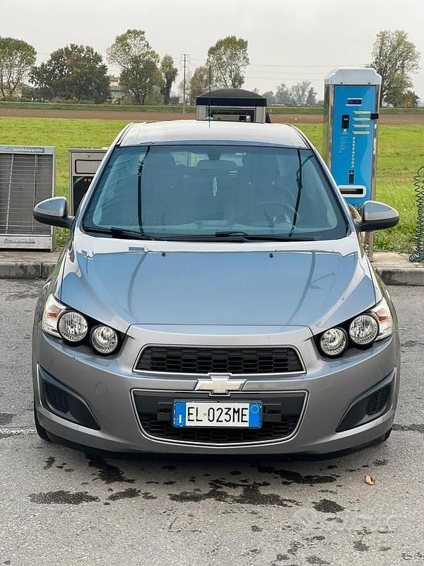 Usata Chevrolet Aveo 86 CV (63 kW) 2012 Grigio Berlina