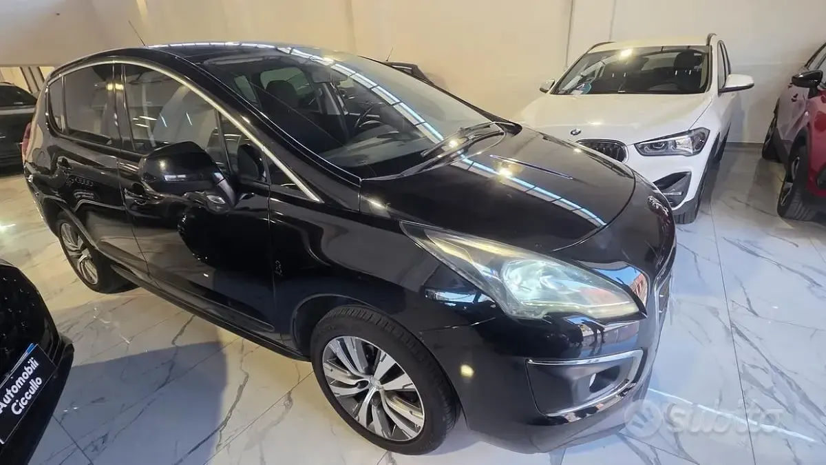 Usata Peugeot 3008 Allure 120 CV (88 kW) 2016 Nero SUV