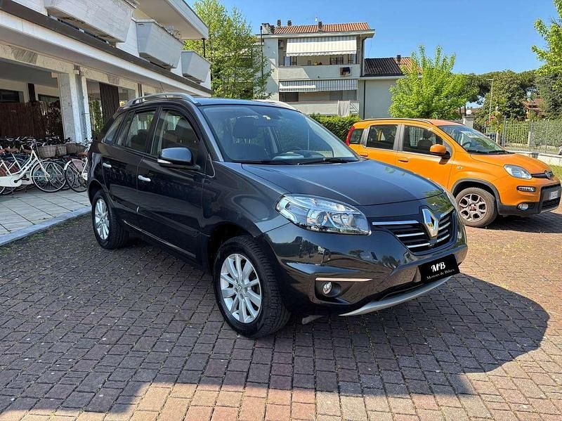 Usata Renault Koleos Luxe 150 CV (110 kW) 2014 Grigio montagna SUV