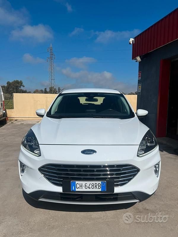 Usata Ford Kuga 119 CV (87 kW) 2022 Bianco SUV