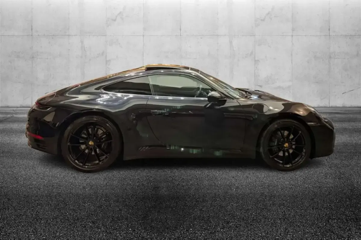 Usata Porsche 911 Carrera 385 CV (283 kW) 2019 Nero Coupé