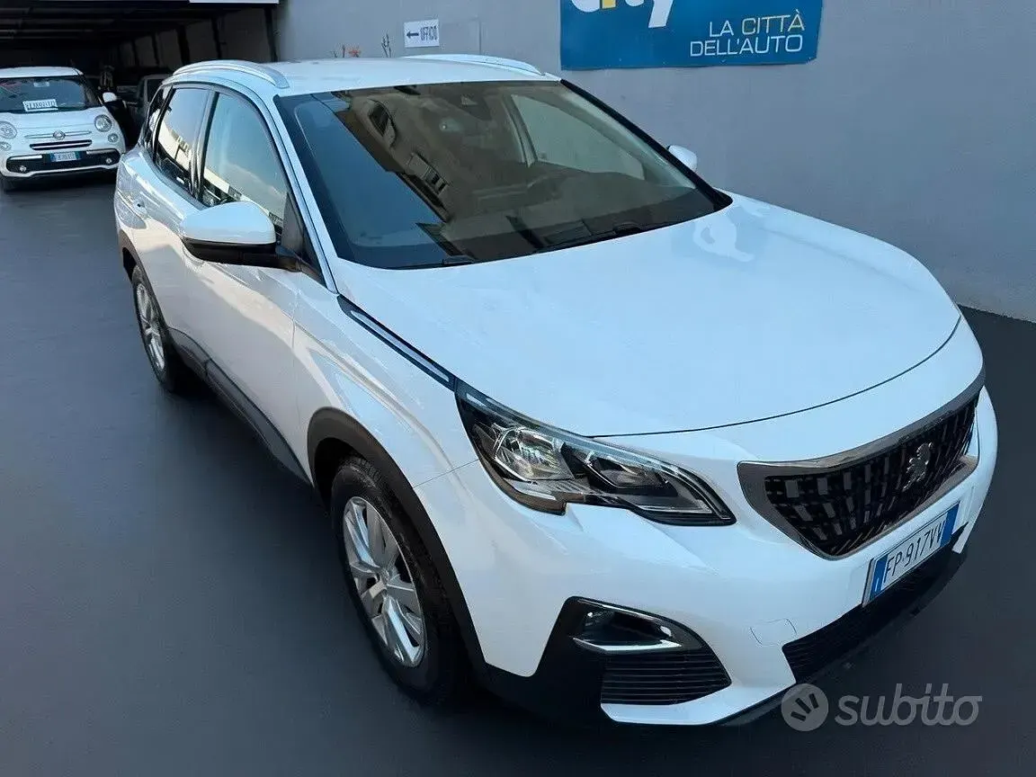 Usata Peugeot 3008 Business-Line 120 CV (88 kW) 2018 Bianco SUV
