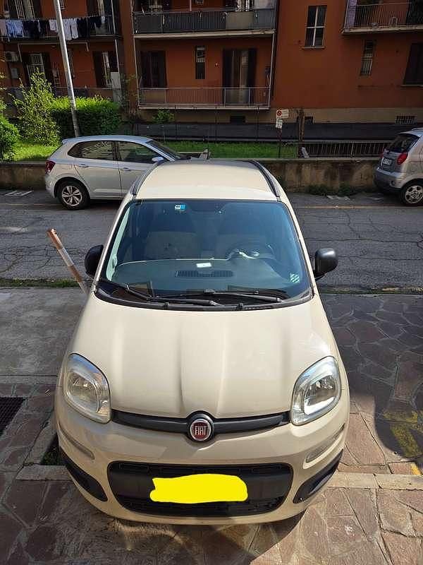 Usata Fiat Panda Young 80 CV (58 kW) 2014 Beige Utilitaria