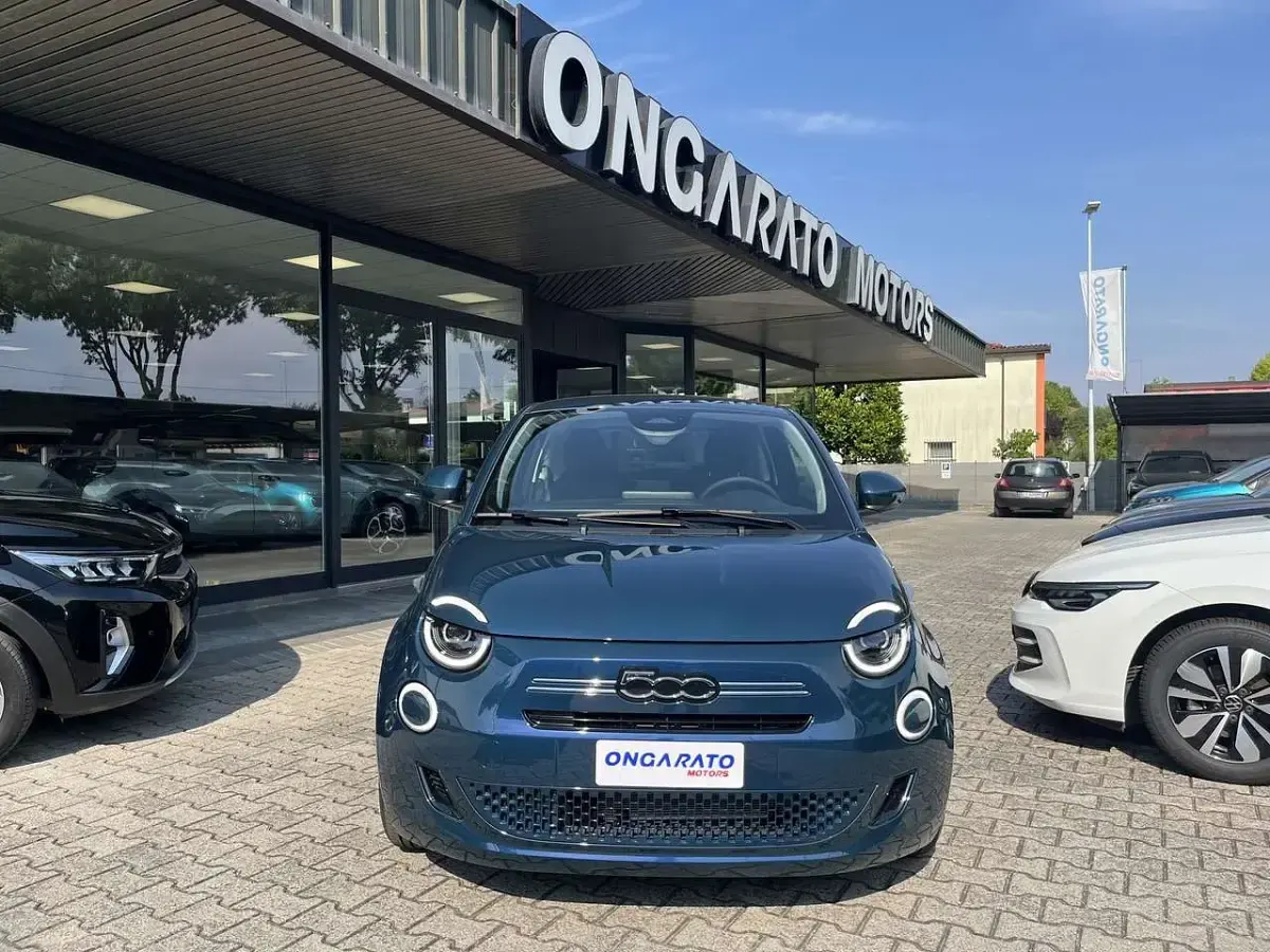 Nuova Fiat 500 65 CV (47 kW) 2026 Blu/azzurro Berlina