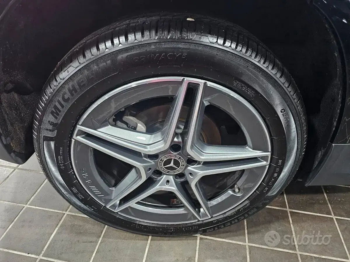 Usata Mercedes GLA200 AMG Line Premium 150 CV (110 kW) 2024 Grigio SUV