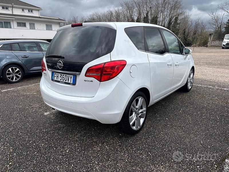 Usata Opel Meriva 119 CV (87 kW) 2017 Bianco Monovolume