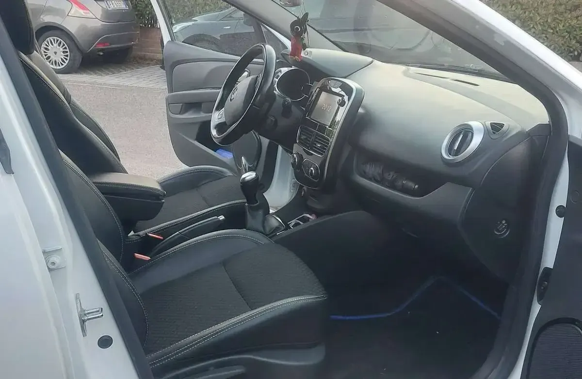 Usata Renault Clio IV 90 CV (66 kW) 2018 Bianco Berlina